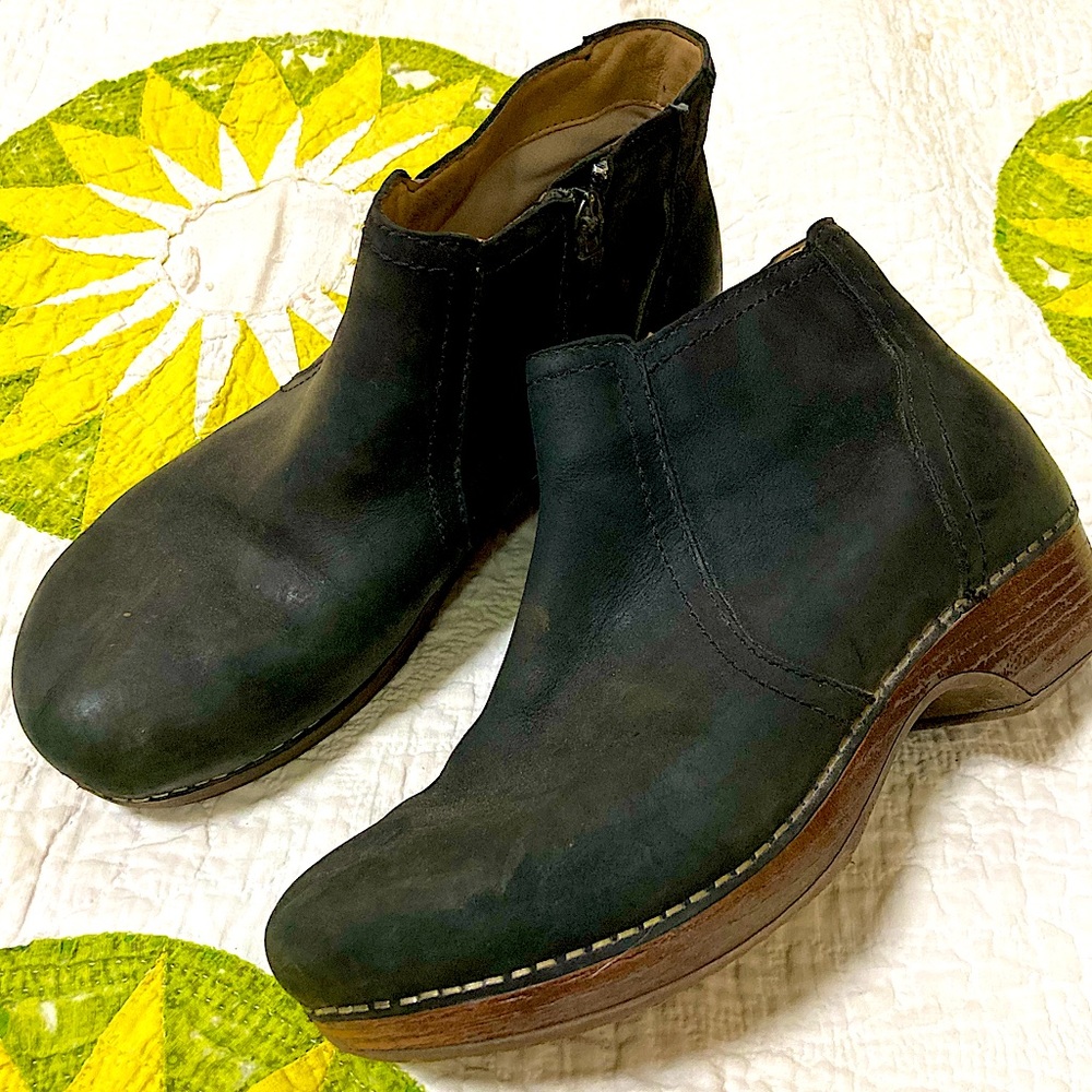Dansko short booties size 36 (fits loose, more like a size 7)